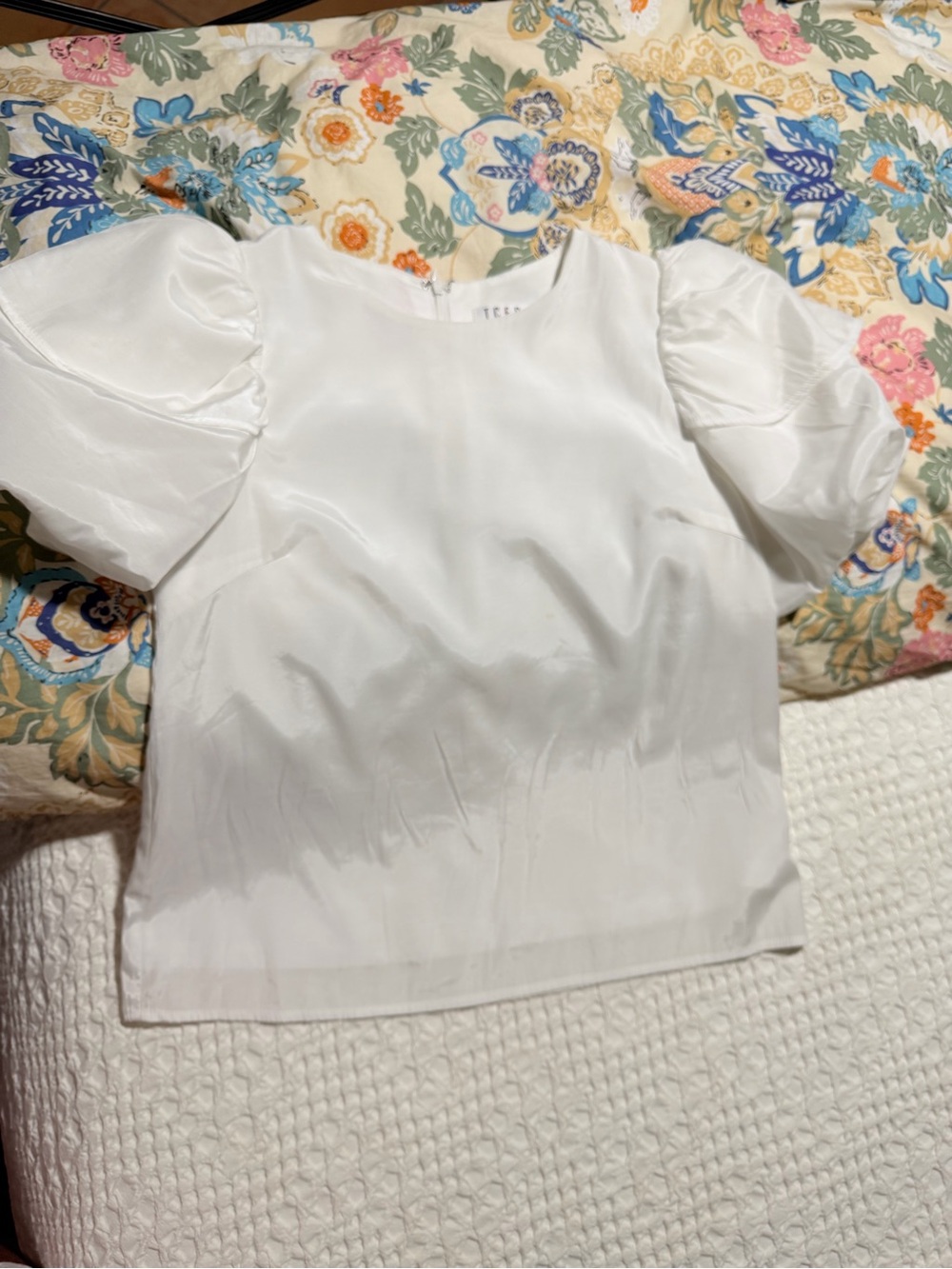 TCEC White Puff-Sleeve Satin Top